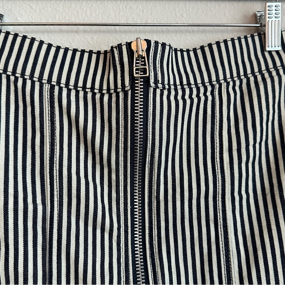 Veronica Beard Navy & White Stripe Denim Skirt with Zipper Front | Size 6 - Picture 3 of 7
